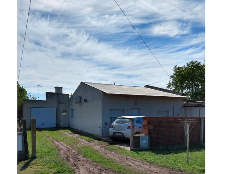 CASA EN VENTA - TERRENO DE 12 x 43 MTS