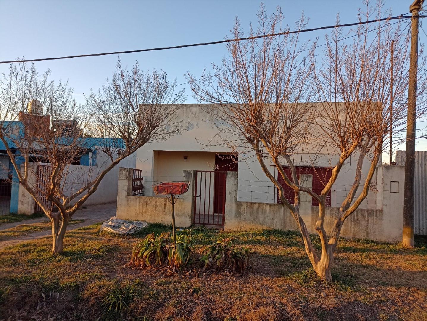 DOS CASAS EN UN MISMO TERRENO