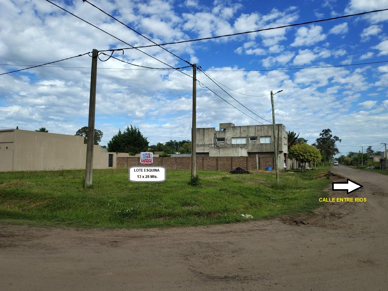 LOTE ESQUINA DE 13 X 28 MTS., CON SERVICIOS